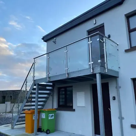 Daire Lakeview Keel (Mayo)